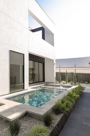 Cutters-New York Avenue Image 6