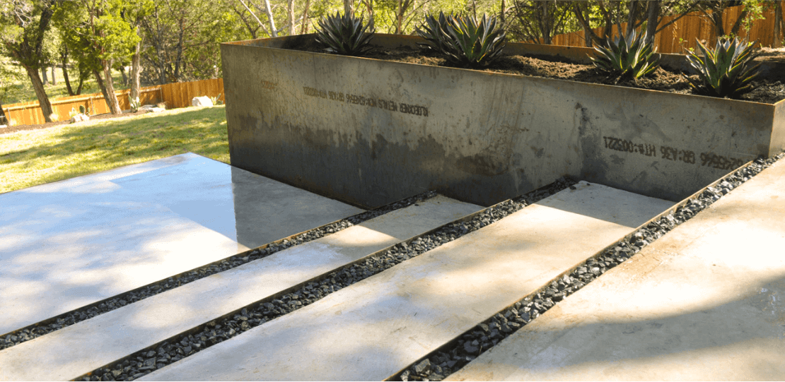 3 concrete steps with detailed edges.