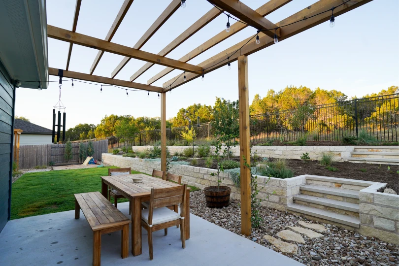 Cutters-trails of dripping springs landscaped yard and patio
