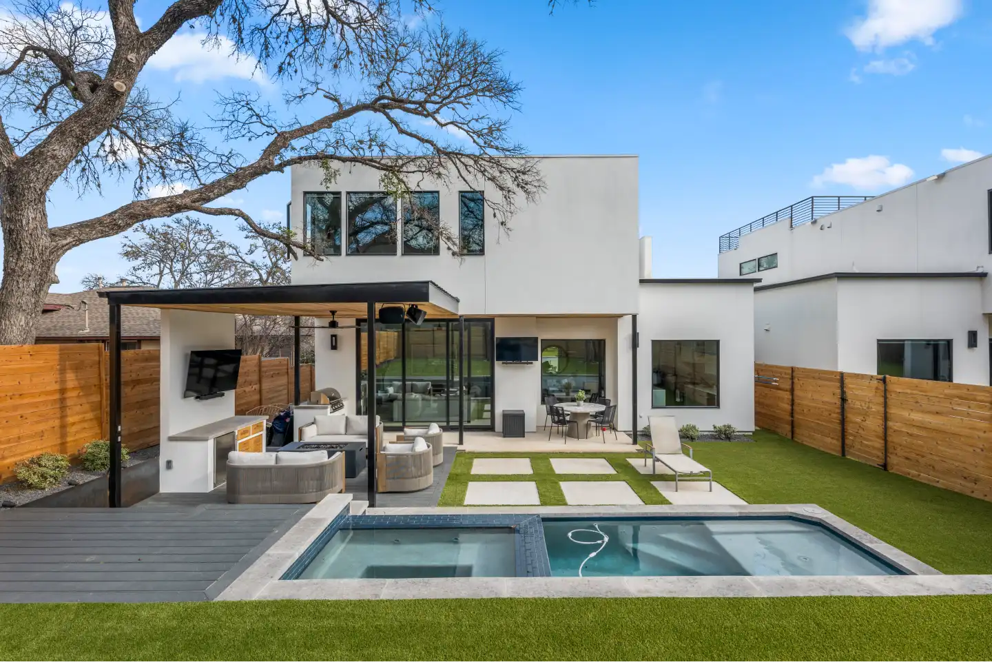 Oakmont Heights Cutter's Landscaping