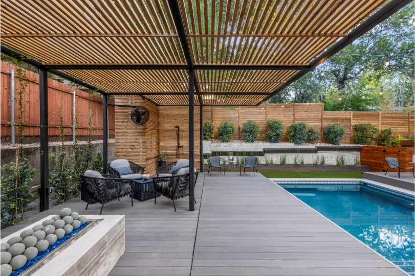 Cutters-Bellaire covered patio with variety of seating options