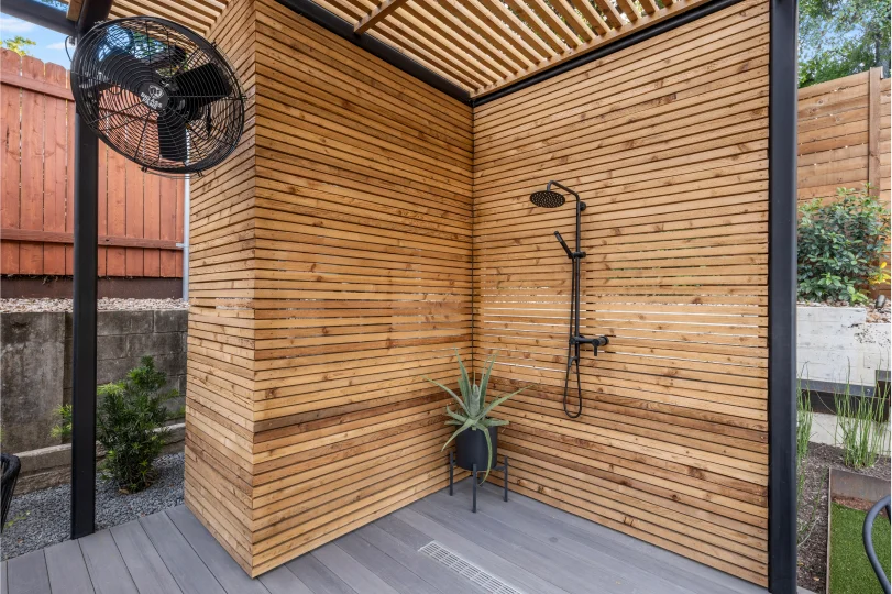 Cutters-Bellaire wooded outdoor shower